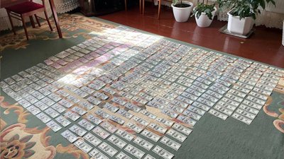 Забирали квартири за шахрайською схемою: в Житомирі виявили групу людей, причетних до справ із нерухомістю Забирали квартири за шахрайською схемою: в Житомирі виявили групу людей, причетних до справ із нерухомістю