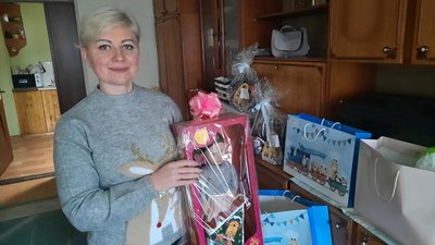 Чарівники до Дня Святого Миколая. У Миколаєві волонтери готують подарунки для дітей Чарівники до Дня Святого Миколая. У Миколаєві волонтери готують подарунки для дітей