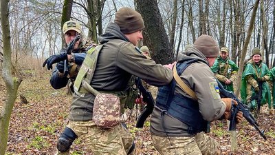 Волинські прикордонники пройшли курс командирів бойової групи від полковника фінської армії