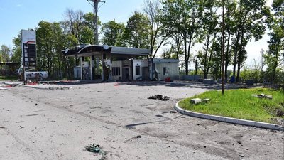 Поліція Харківщини вилучила з окружної шість тіл військових РФ, які лежали там майже два місяці
