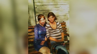 "Це моя четверта донька". Жителька Кіровоградщини прихистила 17-річну матір з дворічною дитиною "Це моя четверта донька". Жителька Кіровоградщини прихистила 17-річну матір з дворічною дитиною