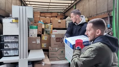 Тимчасовий переїзд: як у луцькому виші облаштовуються працівники Донецького університету Тимчасовий переїзд: як у луцькому виші облаштовуються працівники Донецького університету