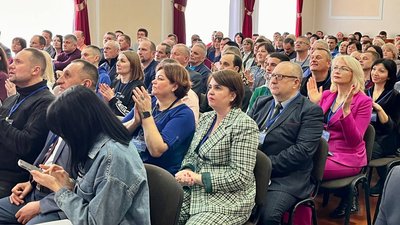 Бадмінтон, регбі, флорбол: у школах Тернопільщини запроваджують новий проєкт