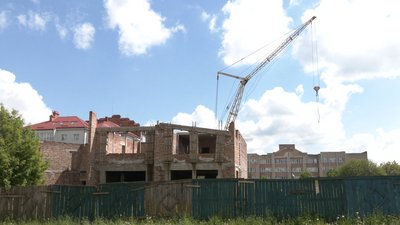 Що кажуть свідки про п'яних дітей і пожежу на території недобудованого дитсадка у Франківську