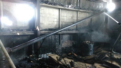 На Черкащині горів цех по виробництву тротуарної плитки На Черкащині горів цех по виробництву тротуарної плитки