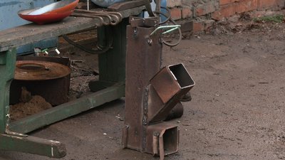 Не взяли на фронт через вік, почав робити пічки для військових: історія ветерана з Харківщини Не взяли на фронт через вік, почав робити пічки для військових: історія ветерана з Харківщини
