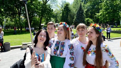 Черкасців запрошують взяти участь у онлайн челенджі до Дня вишиванки