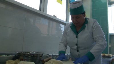 У черкаських дитсадках готують випічку для учасників тероборони та переселенців У черкаських дитсадках готують випічку для учасників тероборони та переселенців