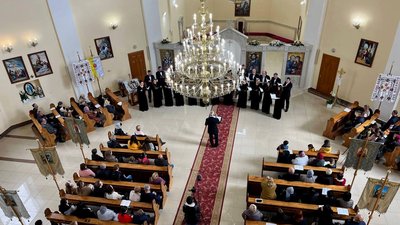 На Закарпатті хор "Кантус" дав концерт до 80-річчя композитора Євгена Станковича