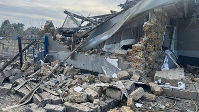 Атака РФ, розбитий будинок, обстріли