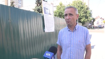 У Житомирі готуються встановлювати стели для майбутнього пам’ятника захисникам України У Житомирі готуються встановлювати стели для майбутнього пам’ятника захисникам України