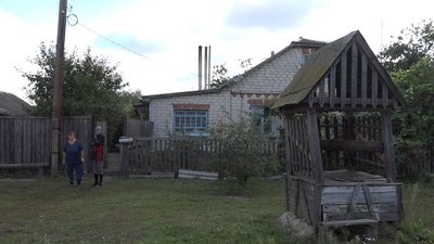 Колодязь до весни цього року був єдиним джерелом питної води для подружжя Давидових. Колодязь до весни цього року був єдиним джерелом питної води для подружжя Давидових.