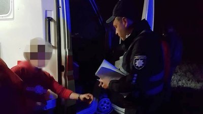 Двоє людей загинули в аварії на Одещині, ще чотирьох госпіталізували Двоє людей загинули в аварії на Одещині, ще чотирьох госпіталізували