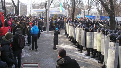 Від акцій за ЄС до протистояння «руській весні». 12 знакових подій Євромайдану Дніпра в фото Від акцій за ЄС до протистояння «руській весні». 12 знакових подій Євромайдану Дніпра в фото