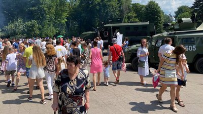 У Вінниці провели фестиваль польової кухні у пам'ять про загиблого в АТО Тараса Сича У Вінниці провели фестиваль польової кухні у пам'ять про загиблого в АТО Тараса Сича