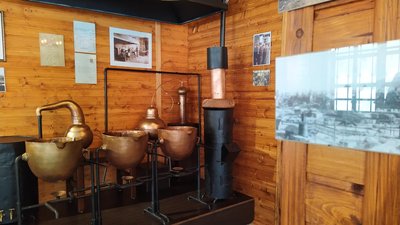 На Львівщині відкрили аптеку-музей винахідника гасової лампи Яна Зега На Львівщині відкрили аптеку-музей винахідника гасової лампи Яна Зега