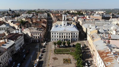 Панорама міста. Чернівецька міська рада