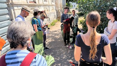 У Черкасах містяни зібралися для прибирання у будинку Кринського