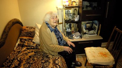 У Житомирі проголосувала найстарша виборчиня міста – 105-річна Олена Москальова У Житомирі проголосувала найстарша виборчиня міста – 105-річна Олена Москальова