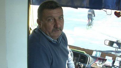 Дачний сезон на Волині: як лучани дістаються до заміських городів і що вирощують