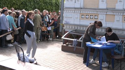 Пакунок для переселенців: у Черкасах роздали півтори тисячі продуктових наборів Пакунок для переселенців: у Черкасах роздали півтори тисячі продуктових наборів