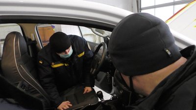 Нові аварійно-рятувальні автомобілі отримали три районні підрозділи рятувальників