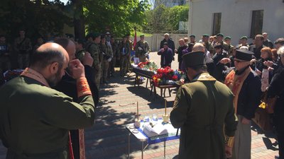 Не повернулися з війни: у Черкасах попрощалися з двома прикордонниками Не повернулися з війни: у Черкасах попрощалися з двома прикордонниками
