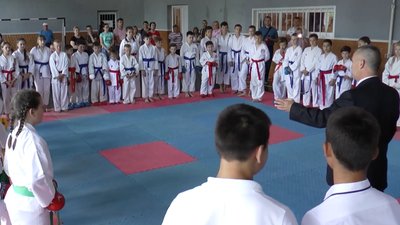У Сватовому провели обласний турнір із карате У Сватовому провели обласний турнір із карате