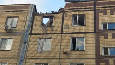 У ніч на 16 липня війська РФ обстріляли Нікополь та Криворіжжя. Поранена одна людина, ще двоє перебувають під завалами