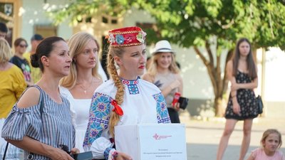 В Ужгороді відбувся благодійний концерт Закарпатського народного хору до Дня Конституції В Ужгороді відбувся благодійний концерт Закарпатського народного хору до Дня Конституції