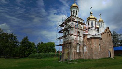 У Миргороді зводять храм за гроші вірян на честь усіх закатованих священнослужителів