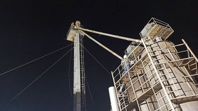 На Миколаївщині рятувальники ліквідували пожежу в сушарні на елеваторі