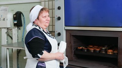 У Кривому Розі в одному з кулінарних цехів виготовили понад 500 пасок для українських військових