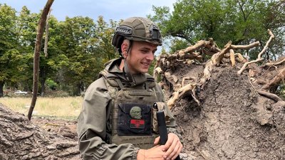 Позивний "Фенікс". Про життя на першій лінії розповів військовослужбовець
