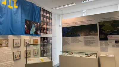 виставка Дорослішання в очікуванні батька