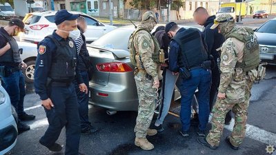 Чотирьох одеситів підозрюють у серії розбійних нападів та катуванні людей