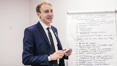 В Івано-Франківській громаді досліджують, як молодь оцінює дії влади