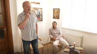 В Івано-Франківську письменник Тарас Ващук презентував книгу про життя українців на Близькому Сході В Івано-Франківську письменник Тарас Ващук презентував книгу про життя українців на Близькому Сході