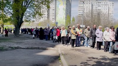 Як під російськими обстрілами живе мікрорайон "Горизонт" у Харкові — відео Як під російськими обстрілами живе мікрорайон "Горизонт" у Харкові — відео