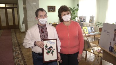 У Франківську відкрили виставку творчості "сонячних" дітей У Франківську відкрили виставку творчості "сонячних" дітей