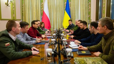 Прем'єр Польщі прибув до Києва з неанонсованим візитом Прем'єр Польщі прибув до Києва з неанонсованим візитом