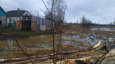"Вночі вставали, щоб вичерпувати воду з льоха": як у громаді на Волині борються з паводком "Вночі вставали, щоб вичерпувати воду з льоха": як у громаді на Волині борються з паводком