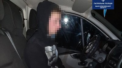 У Франківську патрульні впіймали нетверезого неповнолітнього водія