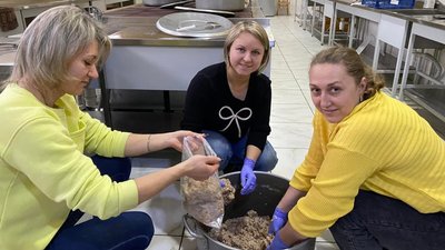 Тернопільська волонтерка зібрала допомогу військовим на Різдво Тернопільська волонтерка зібрала допомогу військовим на Різдво