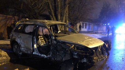 У Харкові водій напідпитку врізався в стовп: загинула пасажирка