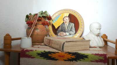 "До їхнього двору боялися заходити люди" – що пригадують про Чорновола його друзі та рідні