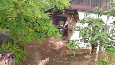 Через зливу на Одещині постраждало 16 будинків, збитки підраховуються Через зливу на Одещині постраждало 16 будинків, збитки підраховуються