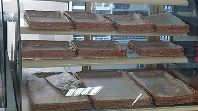 Двадцятий день війни у Сумах. Фоторепортаж з вулиці Троїцької Двадцятий день війни у Сумах. Фоторепортаж з вулиці Троїцької