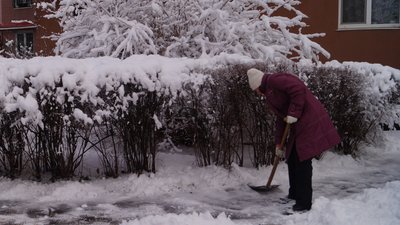Дніпро після нічного снігопаду. Фоторепортаж Дніпро після нічного снігопаду. Фоторепортаж
