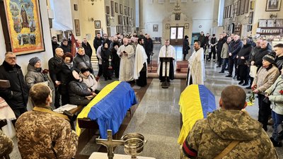 У Полтаві прощалися із загиблими солдатами Олександром Галактiоновим та Василем Некрасовим